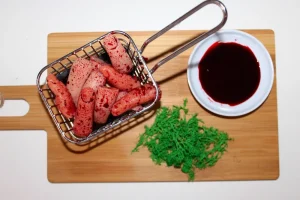 ForensicFX Studios Finger Chips With Blood Sauce And Moss Salad Prop> Halloween Accessories