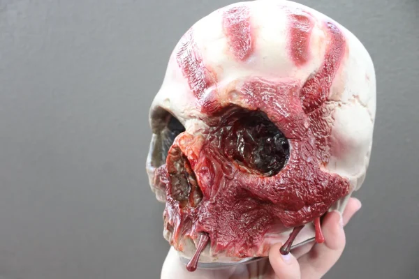 ForensicFX Studios Horror Skull With Bloody Hand Print> Halloween Accessories