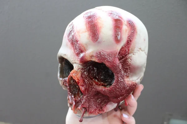 ForensicFX Studios Horror Skull With Bloody Hand Print> Halloween Accessories
